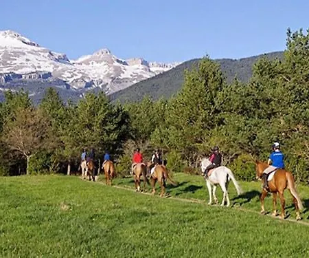Luminoso Piso Con Vistas Increibles A La Montana, Ideal Para Familia Villanúa